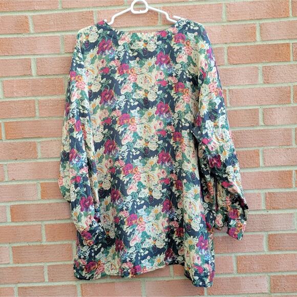 Jane Ashley Woman Vintage Silk Button Front Floral Blouse Top size 2X - Picture 4 of 5